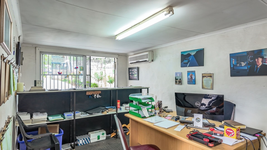  Bedroom Property for Sale in Silverton Gauteng