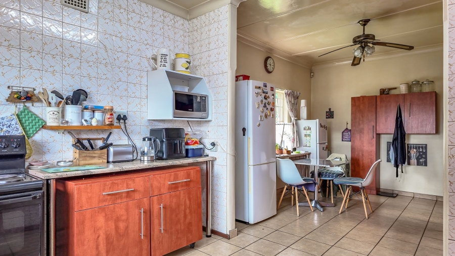  Bedroom Property for Sale in Silverton Gauteng
