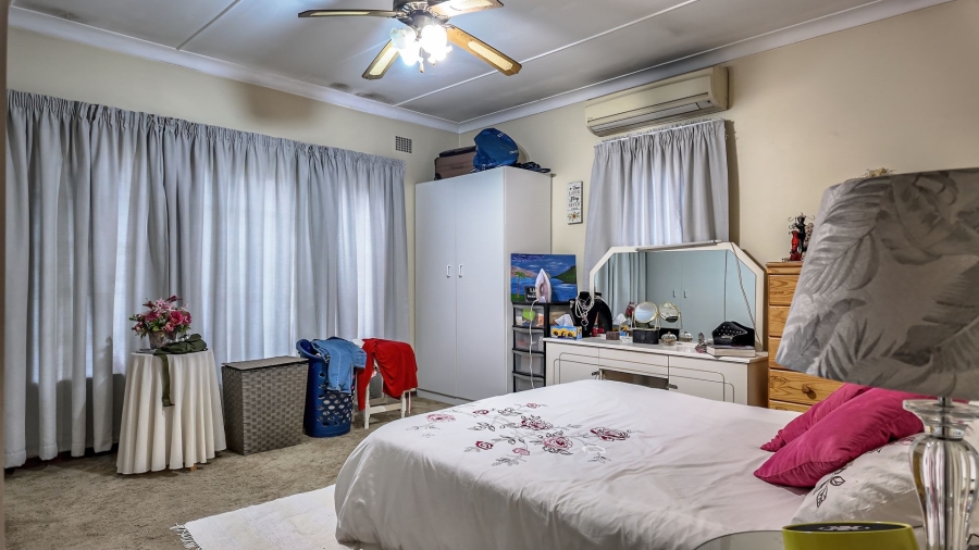  Bedroom Property for Sale in Silverton Gauteng