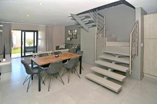 To Let 2 Bedroom Property for Rent in Rivonia Gauteng