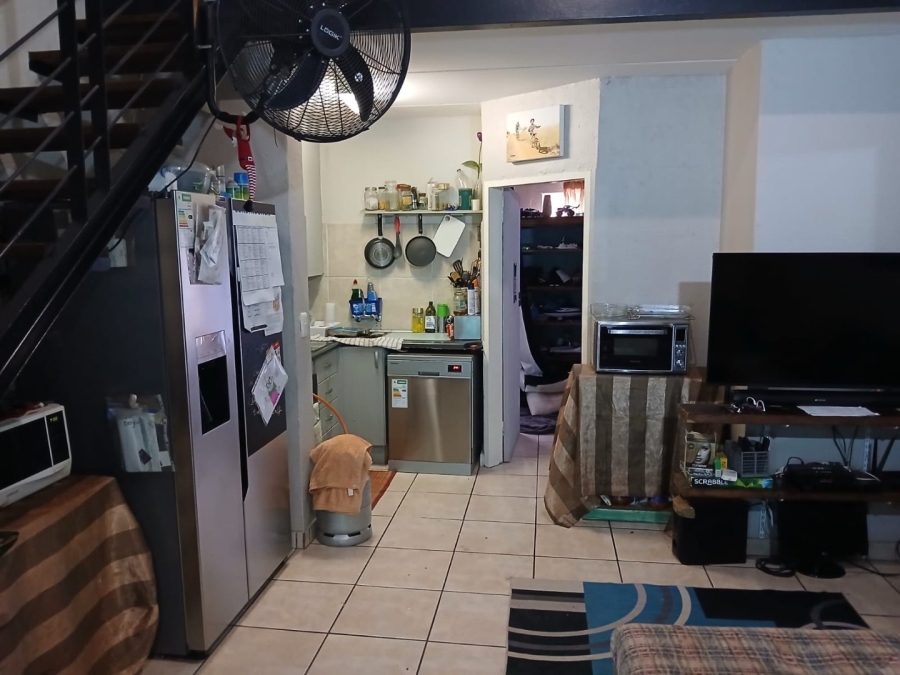 To Let  Bedroom Property for Rent in Rooihuiskraal North Gauteng