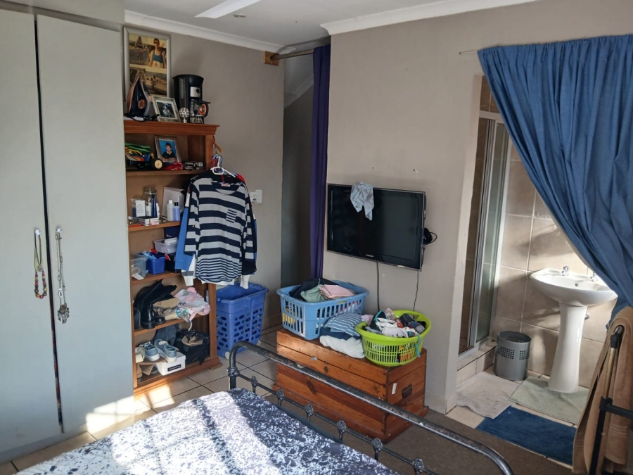 To Let  Bedroom Property for Rent in Rooihuiskraal North Gauteng