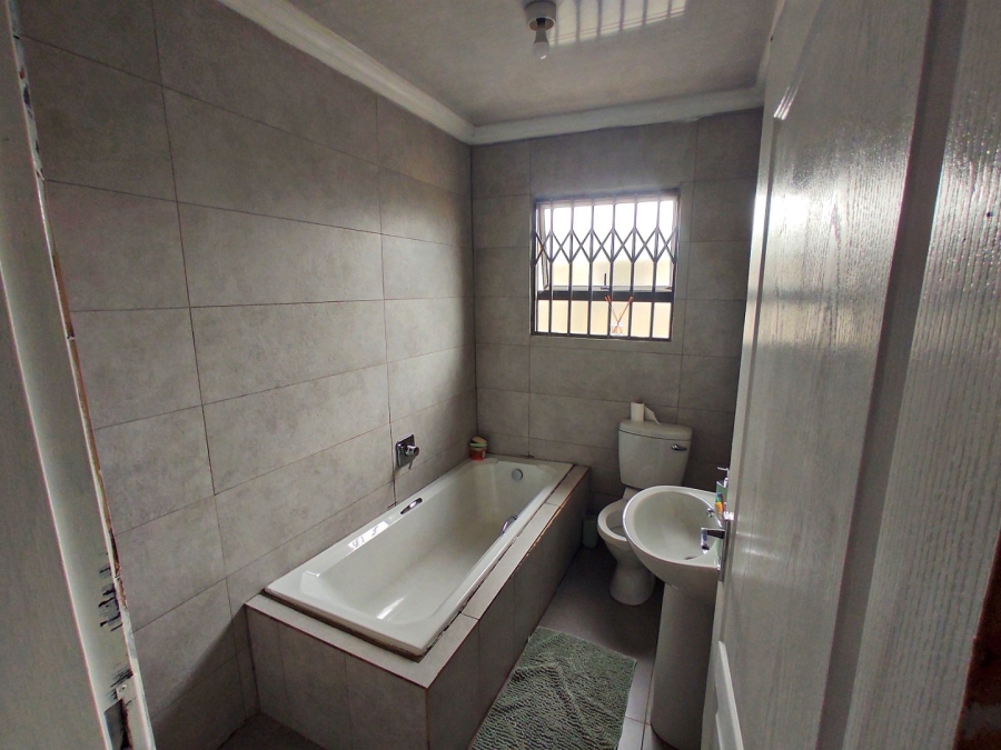 3 Bedroom Property for Sale in Vanderbijlpark CE 7 Gauteng