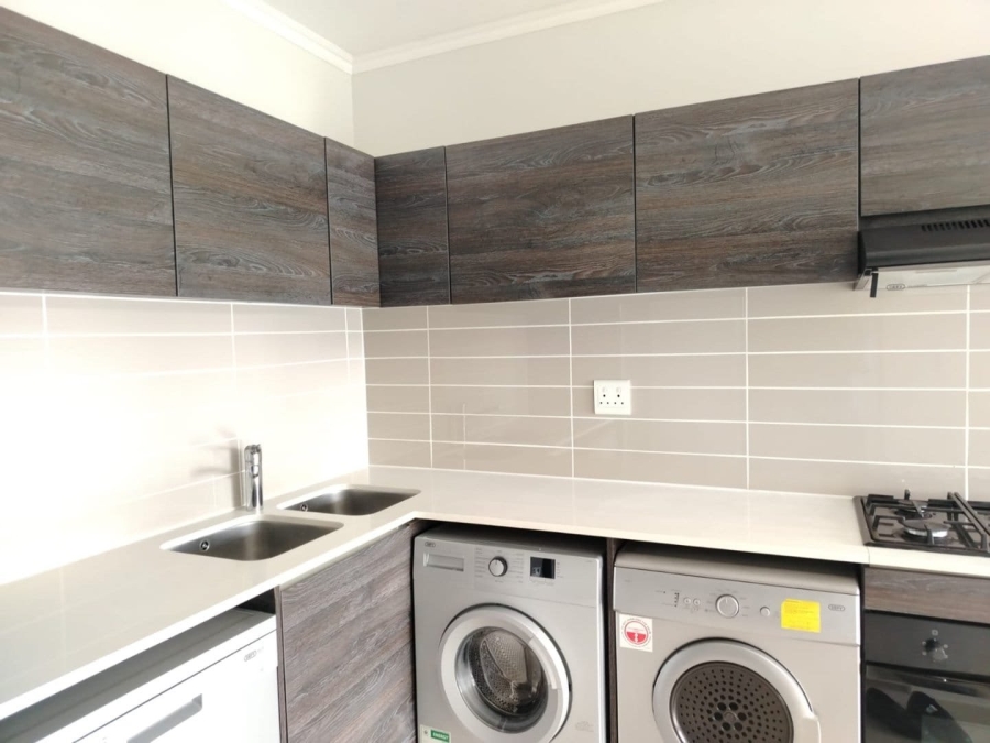 1 Bedroom Property for Sale in Olivedale Gauteng