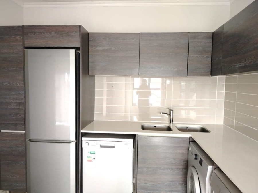1 Bedroom Property for Sale in Olivedale Gauteng