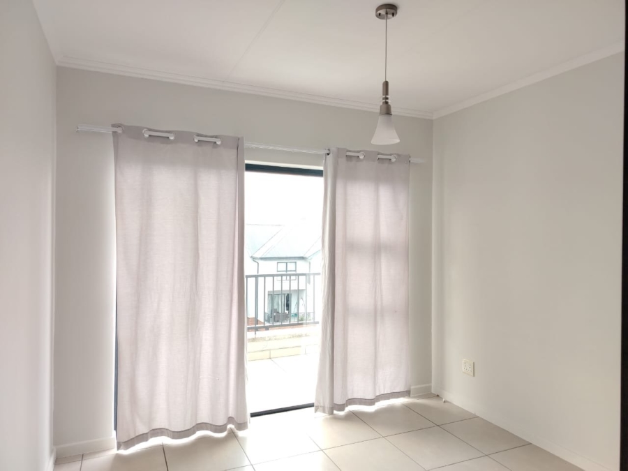 1 Bedroom Property for Sale in Olivedale Gauteng