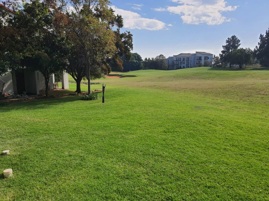 To Let 2 Bedroom Property for Rent in Jackal Creek Golf Estate Gauteng