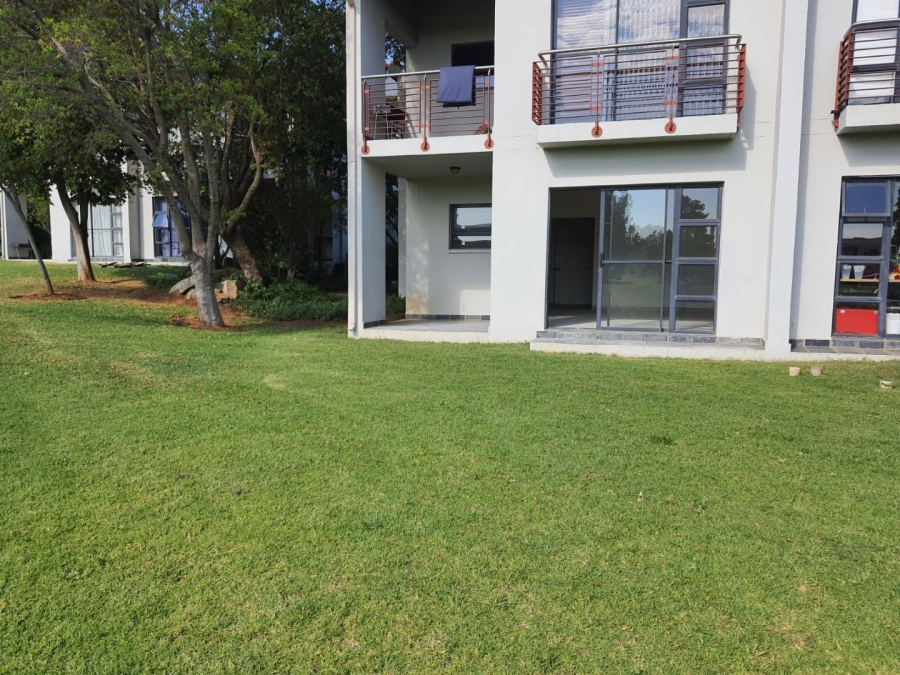 To Let 2 Bedroom Property for Rent in Jackal Creek Golf Estate Gauteng