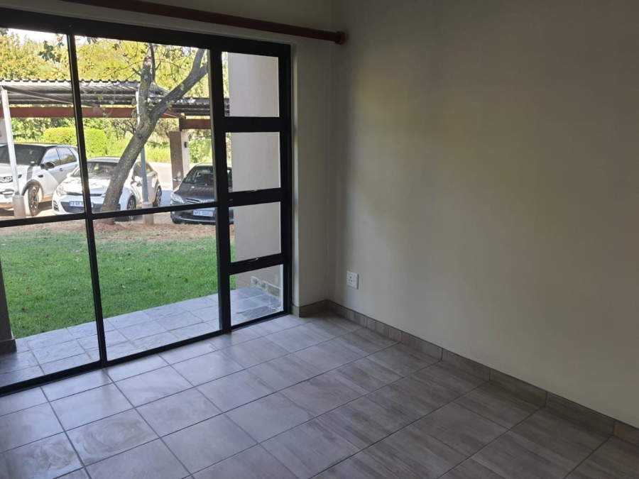 To Let 2 Bedroom Property for Rent in Jackal Creek Golf Estate Gauteng