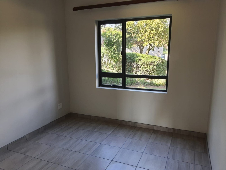 To Let 2 Bedroom Property for Rent in Jackal Creek Golf Estate Gauteng