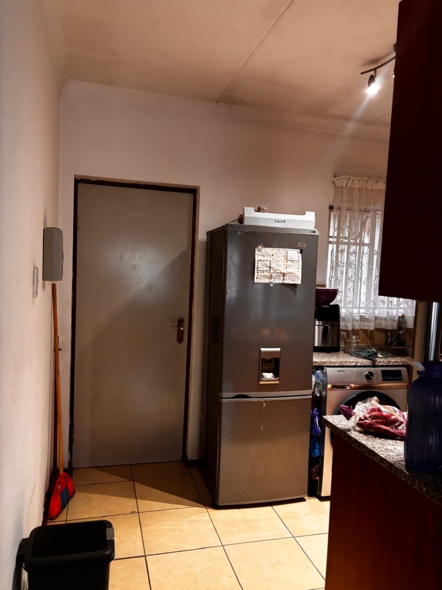  Bedroom Property for Sale in Hesteapark Gauteng