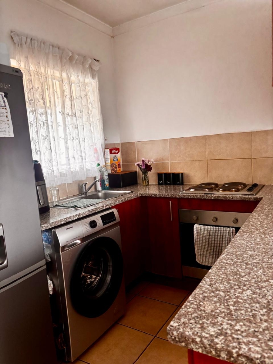 2 Bedroom Property for Sale in Hesteapark Gauteng