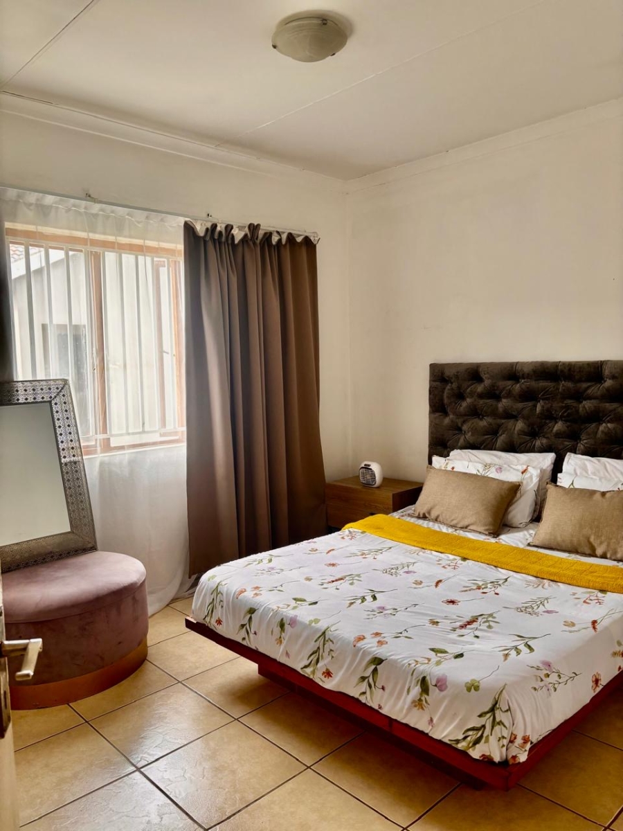 2 Bedroom Property for Sale in Hesteapark Gauteng