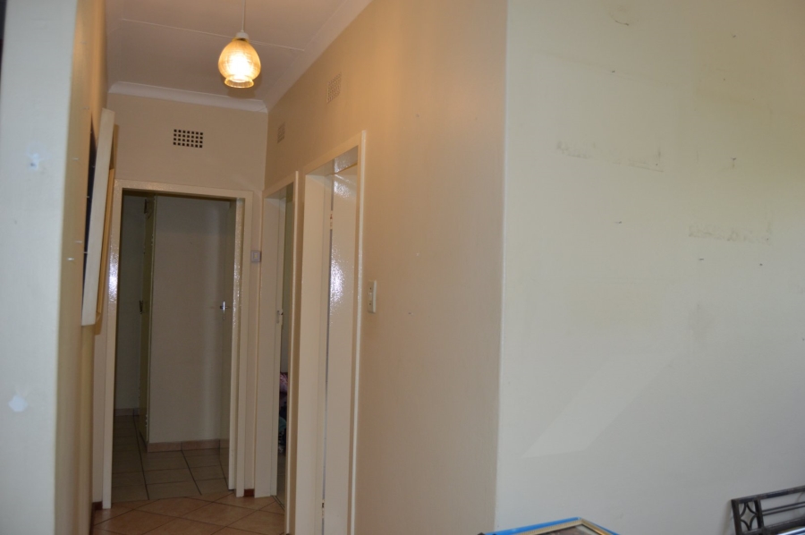 To Let 2 Bedroom Property for Rent in Glen Austin Gauteng