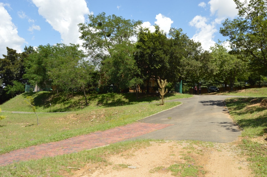 To Let 2 Bedroom Property for Rent in Glen Austin Gauteng