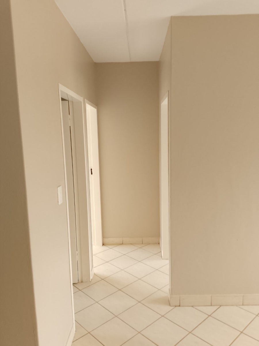 2 Bedroom Property for Sale in Protea Glen Gauteng