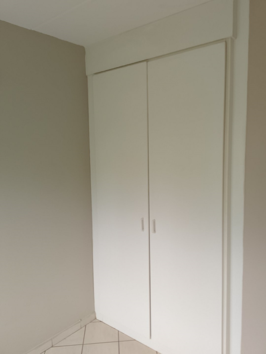 2 Bedroom Property for Sale in Protea Glen Gauteng