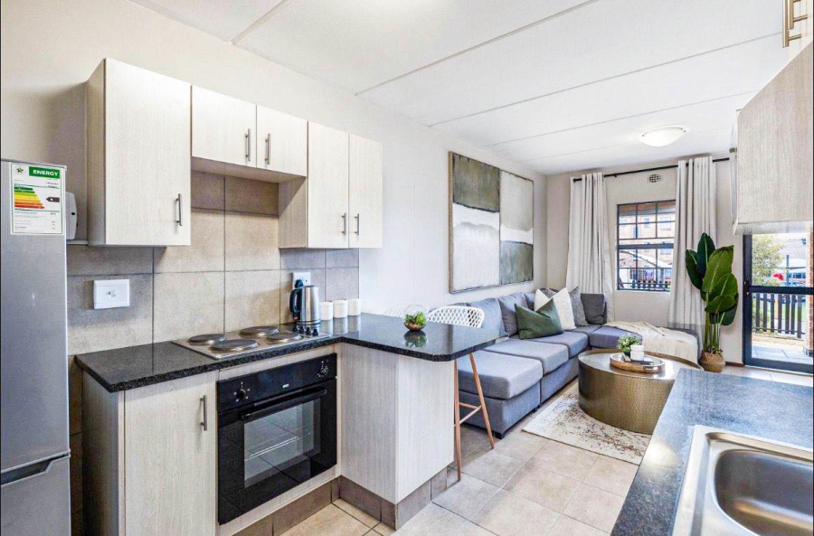 To Let 2 Bedroom Property for Rent in Erand Gardens Gauteng