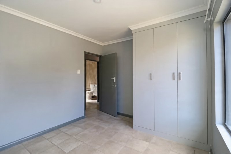 2 Bedroom Property for Sale in Windmill Park Gauteng