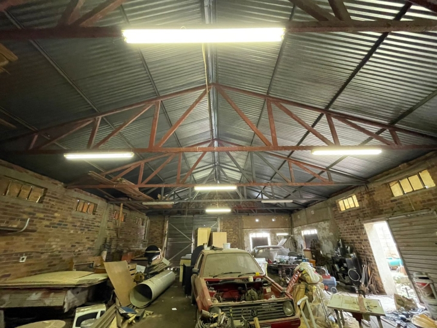 5 Bedroom Property for Sale in Klippoortje A H Gauteng