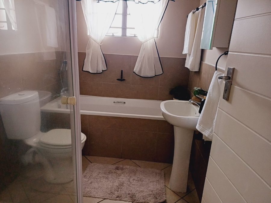 2 Bedroom Property for Sale in Sagewood Gauteng