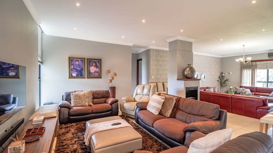 4 Bedroom Property for Sale in Serengeti Lifestyle Estate Gauteng