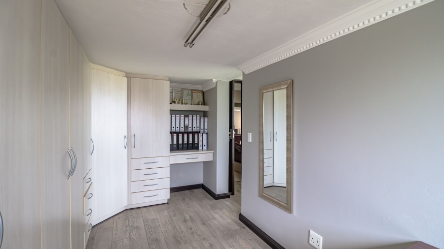 4 Bedroom Property for Sale in Serengeti Lifestyle Estate Gauteng