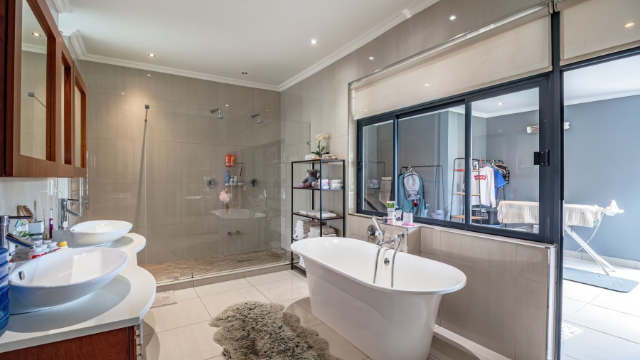 4 Bedroom Property for Sale in Serengeti Lifestyle Estate Gauteng