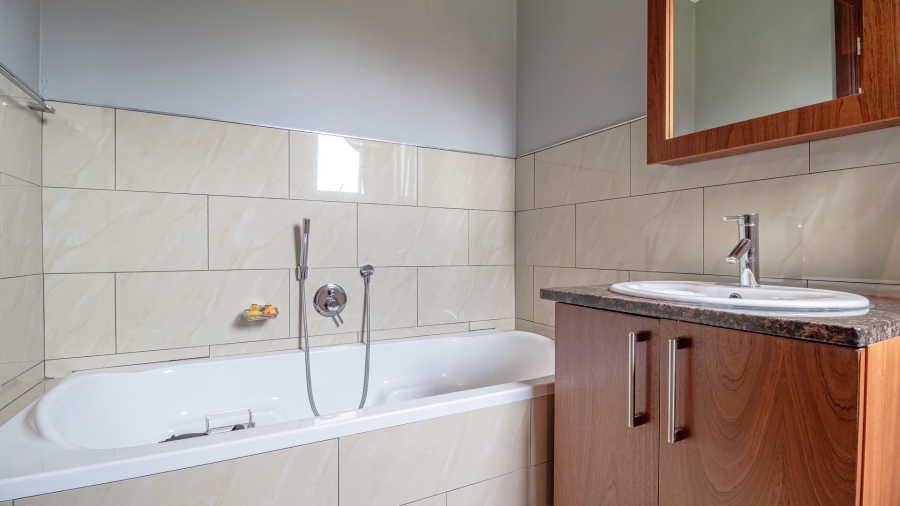 4 Bedroom Property for Sale in Serengeti Lifestyle Estate Gauteng