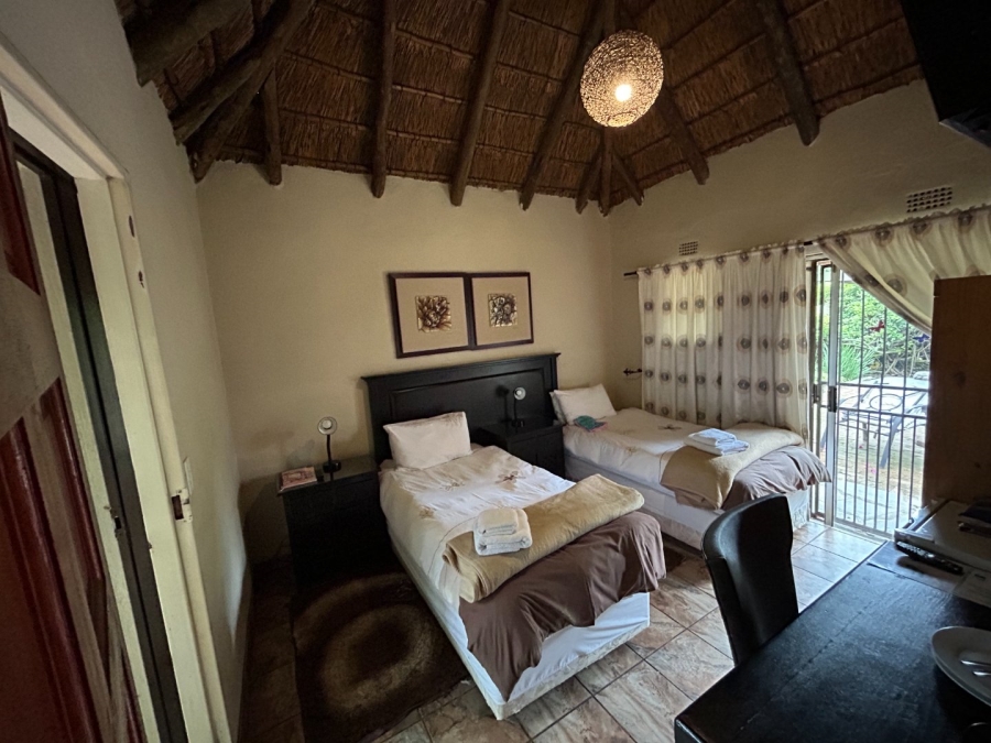 6 Bedroom Property for Sale in Olivedale Gauteng