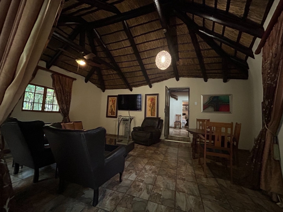 6 Bedroom Property for Sale in Olivedale Gauteng