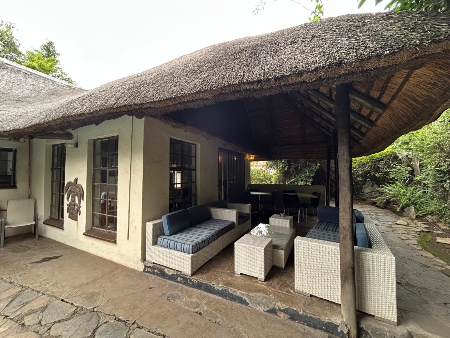 6 Bedroom Property for Sale in Olivedale Gauteng