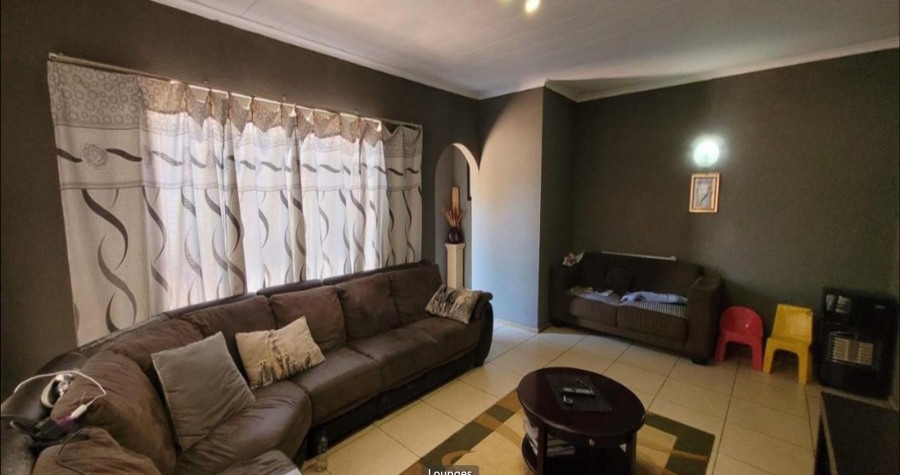 2 Bedroom Property for Sale in Birch Acres Gauteng