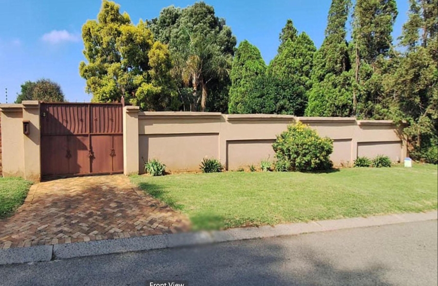 2 Bedroom Property for Sale in Birch Acres Gauteng