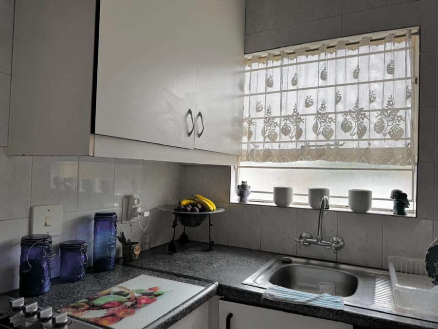 2 Bedroom Property for Sale in Wilgeheuwel Gauteng