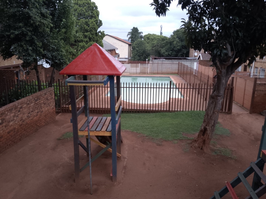 2 Bedroom Property for Sale in Windsor East Gauteng