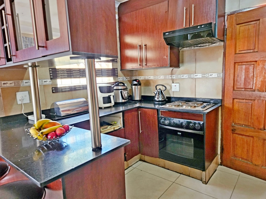 3 Bedroom Property for Sale in Birch Acres Gauteng