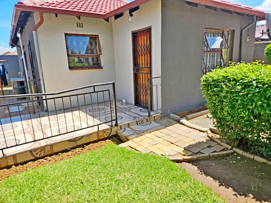 3 Bedroom Property for Sale in Birch Acres Gauteng