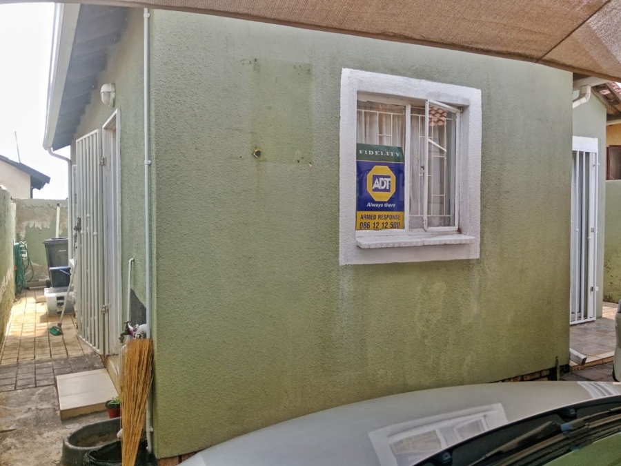 2 Bedroom Property for Sale in Soshanguve VV Gauteng