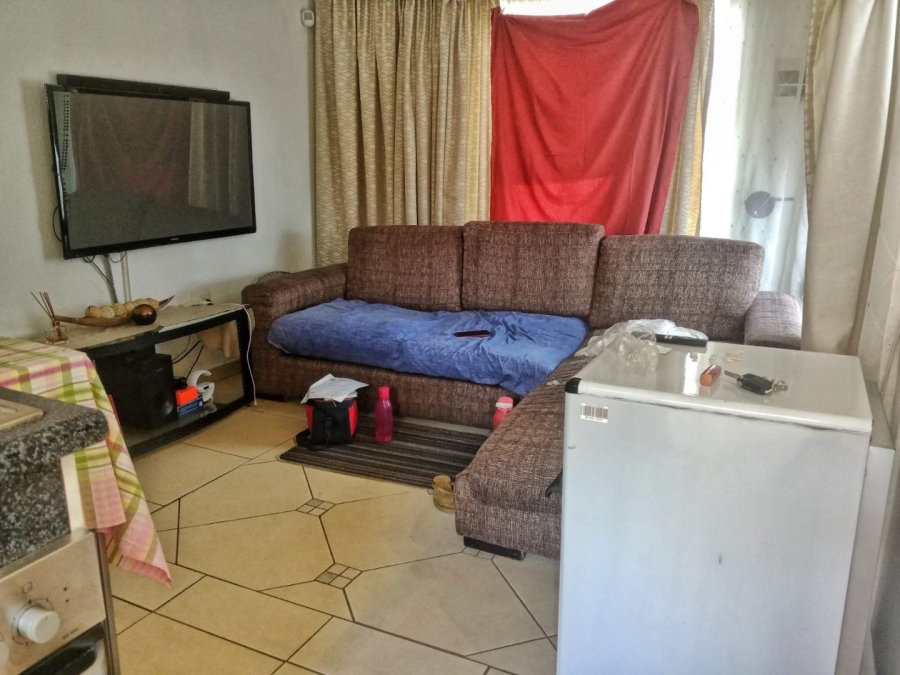 2 Bedroom Property for Sale in Soshanguve VV Gauteng