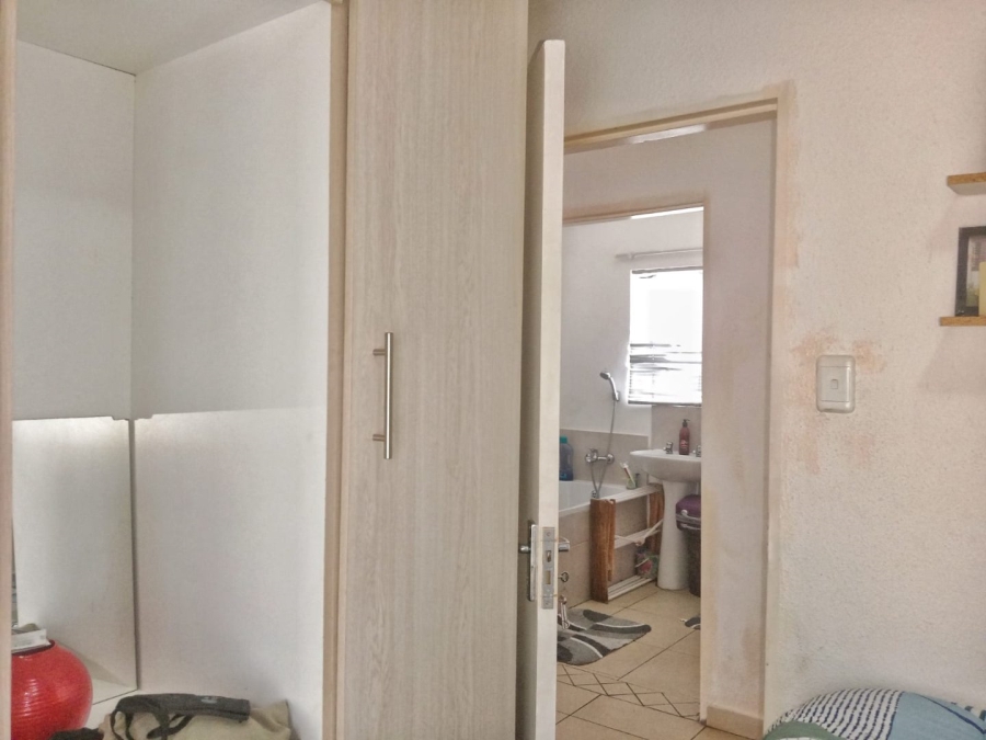 2 Bedroom Property for Sale in Soshanguve VV Gauteng