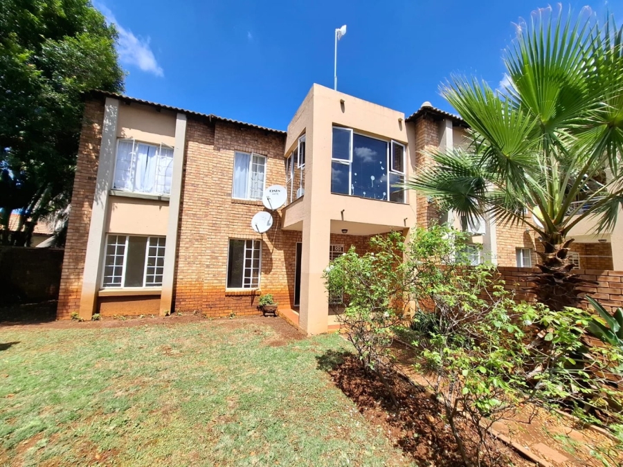2 Bedroom Property for Sale in Equestria Gauteng