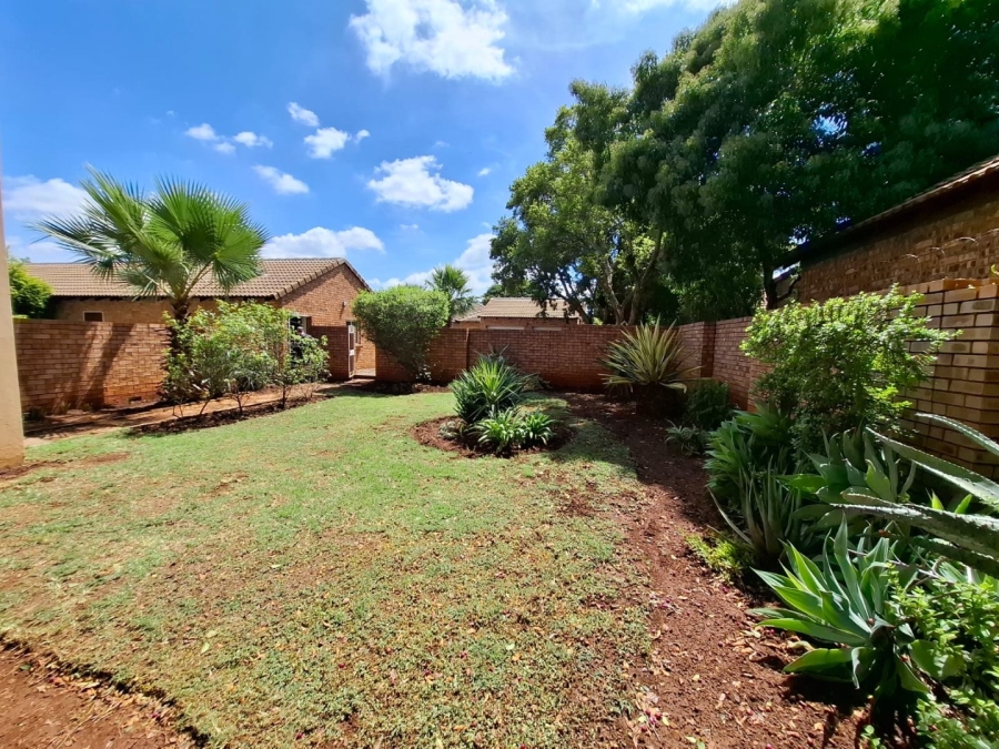 2 Bedroom Property for Sale in Equestria Gauteng