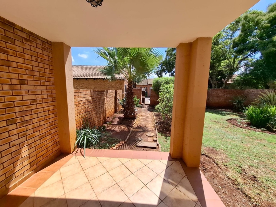 2 Bedroom Property for Sale in Equestria Gauteng