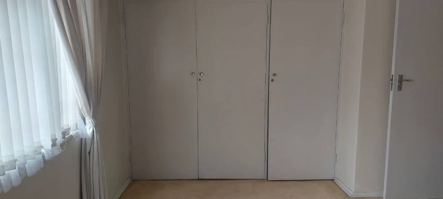 2 Bedroom Property for Sale in Dayanglen Gauteng