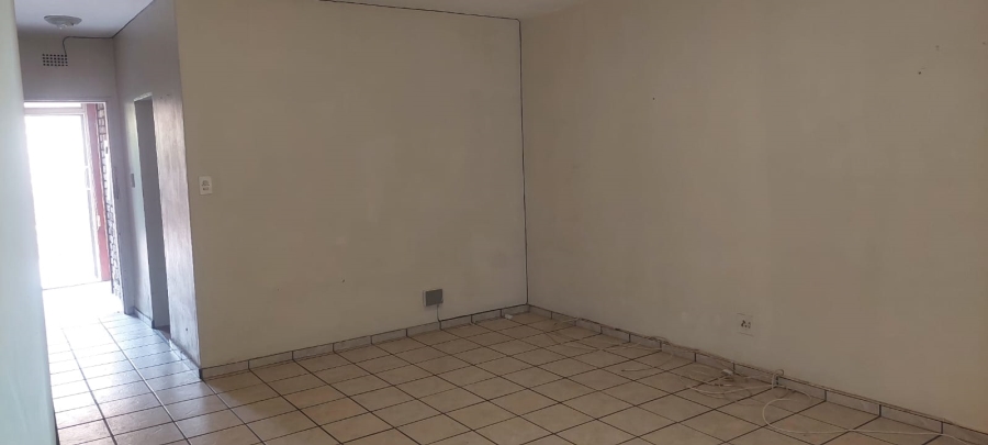 2 Bedroom Property for Sale in Dayanglen Gauteng