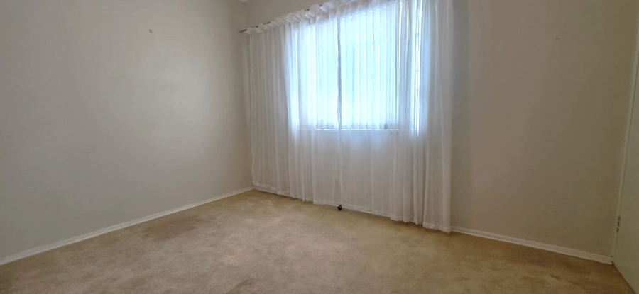 2 Bedroom Property for Sale in Dayanglen Gauteng