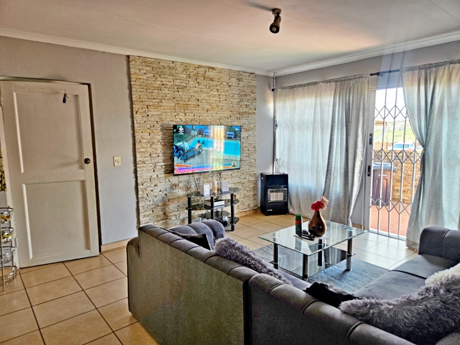 2 Bedroom Property for Sale in Norkem Park Gauteng