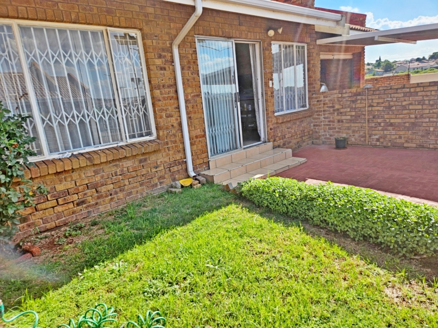 2 Bedroom Property for Sale in Norkem Park Gauteng