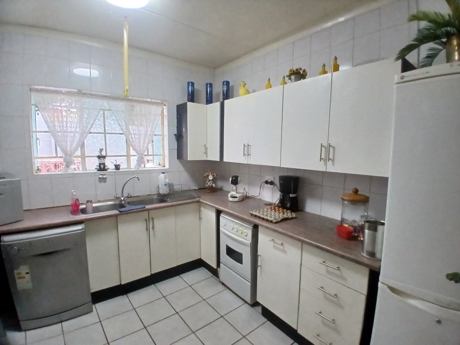 3 Bedroom Property for Sale in Horison Gauteng